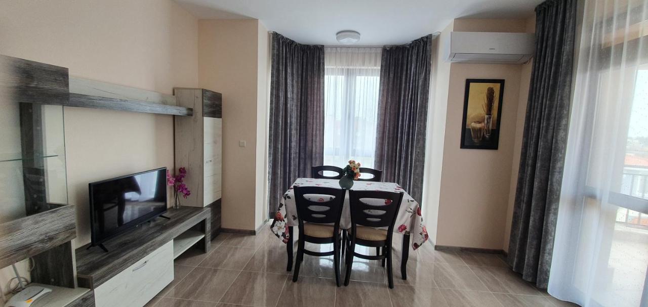 Luxury Apartments Ekaterina Chernomorets Exterior photo