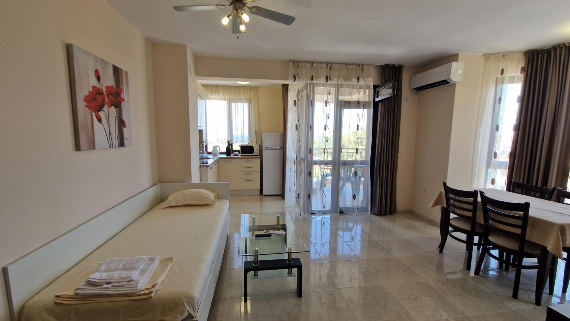 Luxury Apartments Ekaterina Chernomorets Exterior photo
